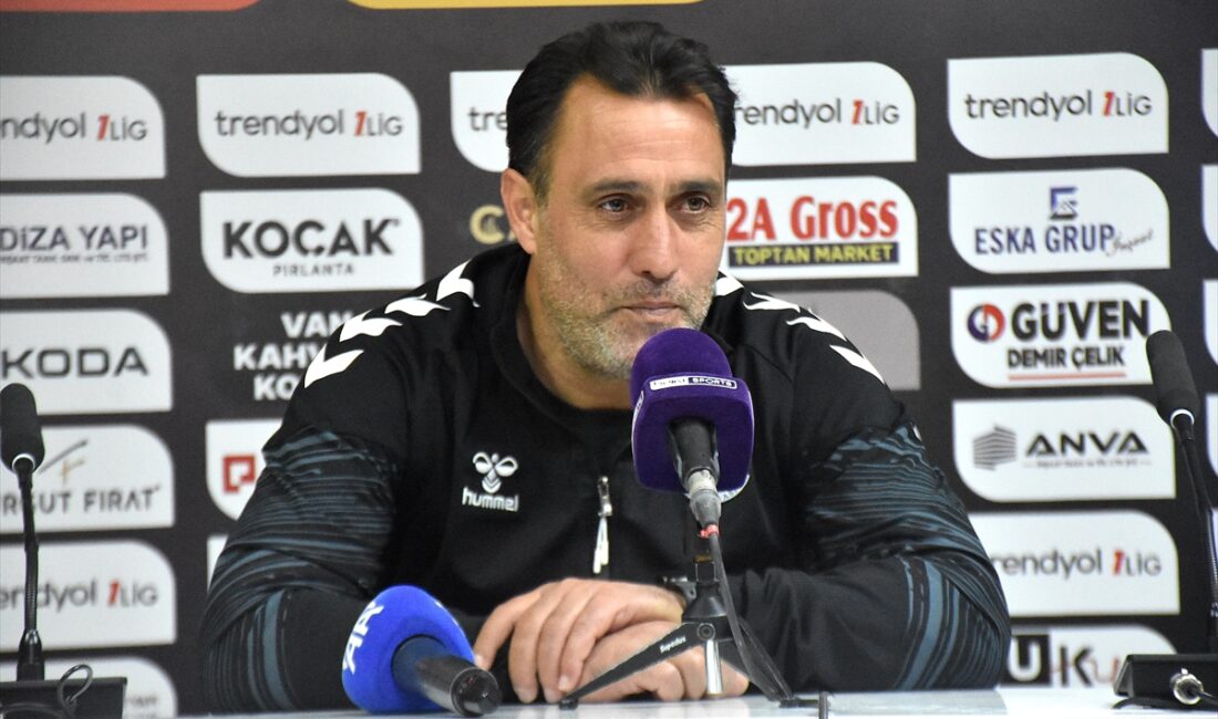 - İmaj Altyapı Vanspor Teknik Direktörü Hakan Kutlu:
- "Çok sayıda