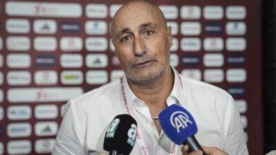 - Fenerbahçe Medicana Başantrenörü Marcello Abbondanza:
"Zor anlar yaşadığımız oldu ancak