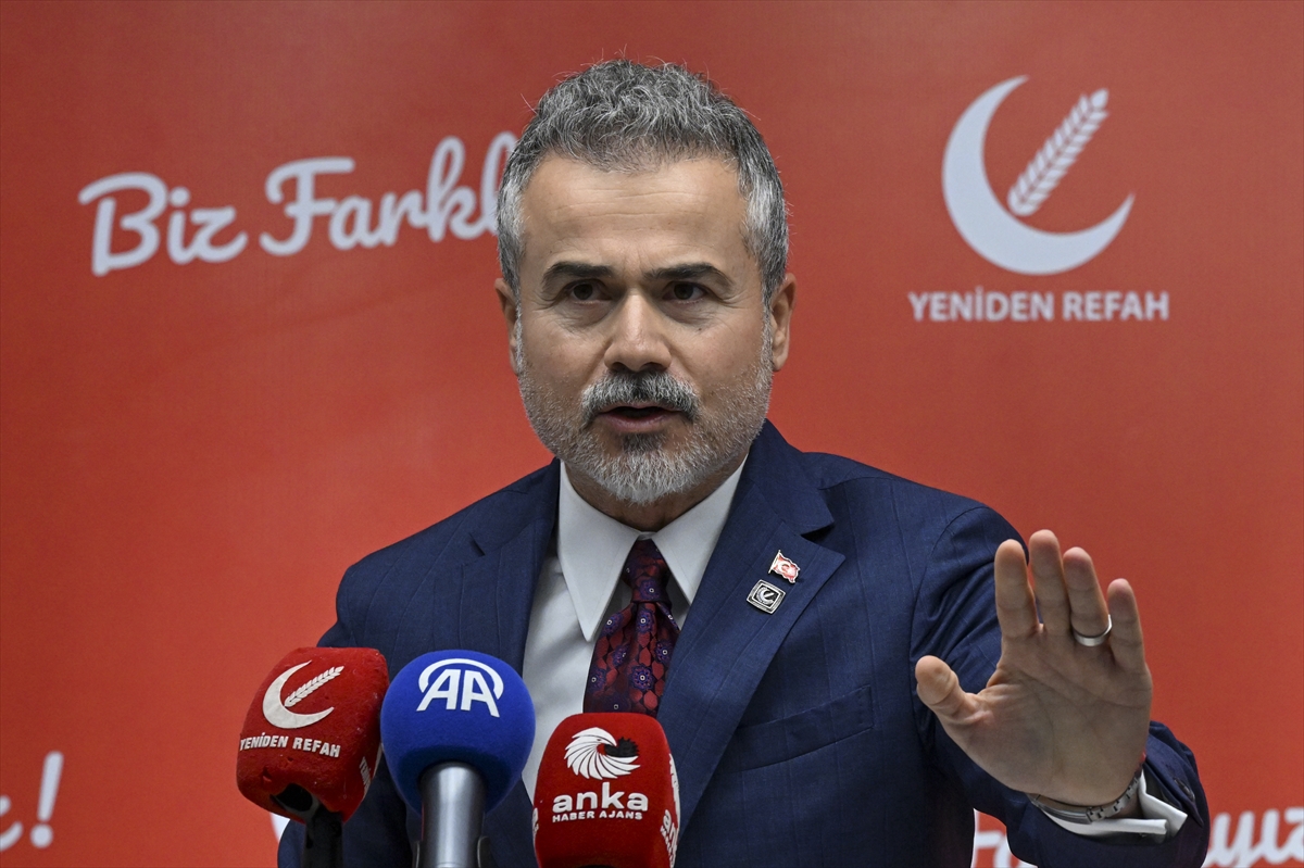 - "Üyesi bulunduğumuz komisyon çalışmalarında kırmızı çizgilerimiz bellidir. PKK'yla birlikte