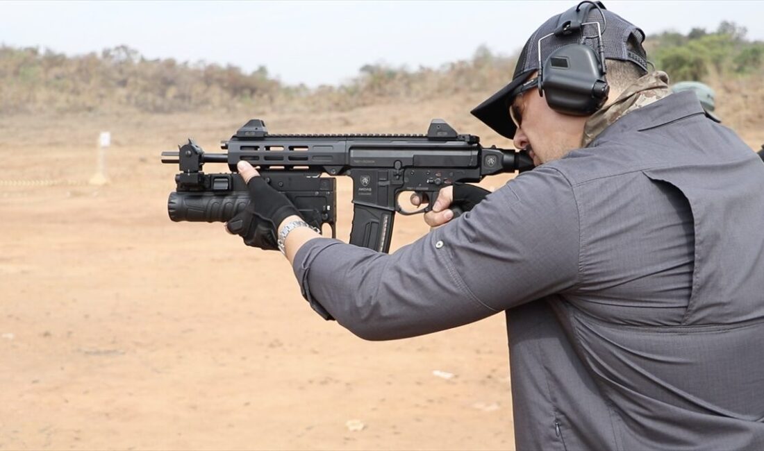 - Türkiye'nin ilk yerli-milli 40 milimetre namlu altı bombaatarını güvenlik