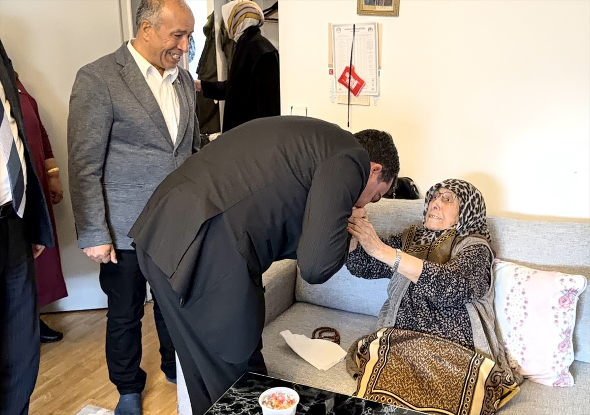 STOCKHOLM (AA) – Yurtdışı Türkler ve Akraba Topluluklar Başkanı Abdulhadi