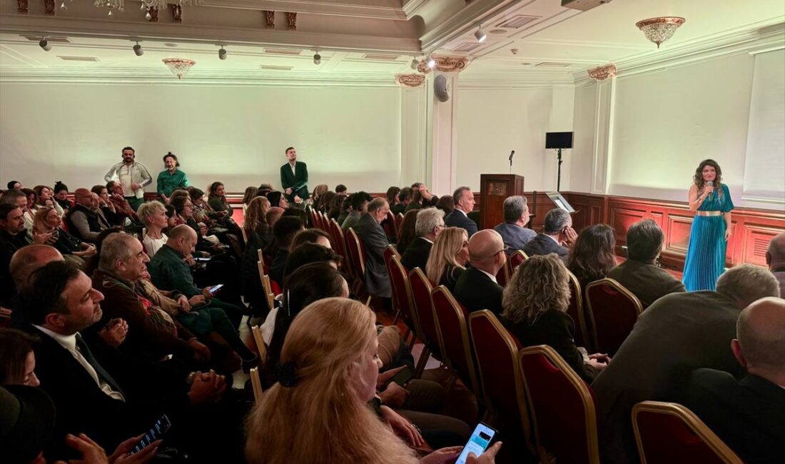 İSTANBUL (AA) – Yunanistan'ın İstanbul Başkonsolosluğunca, Yunan besteci Mikis Theodorakis'in