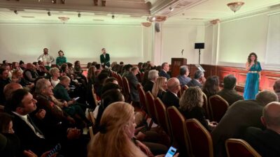 İSTANBUL (AA) – Yunanistan'ın İstanbul Başkonsolosluğunca, Yunan besteci Mikis Theodorakis'in