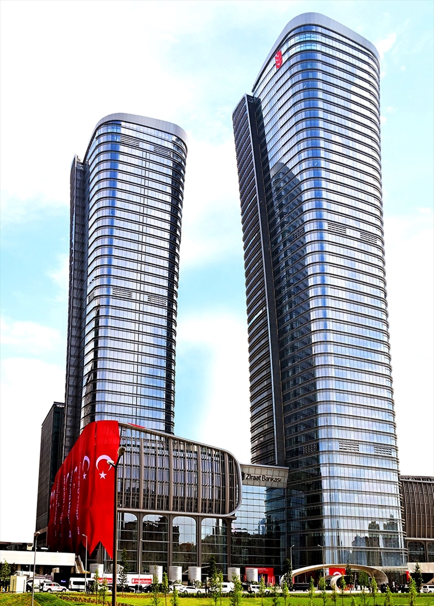 - Ziraat Bankası Genel Müdürü Alpaslan Çakar:
- "Aktif büyüklüğümüz yılın