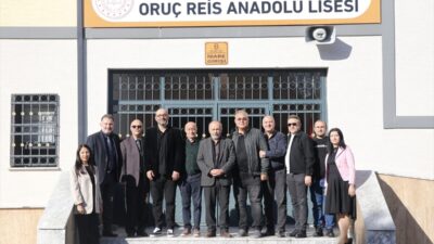 - Bilim dünyasında önemli çalışmalara imza atan Canan Dağdeviren'in mezun