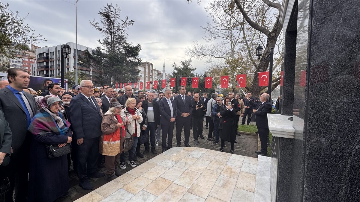 ZONGULDAK (AA) – Zonguldak'ın Karadeniz Ereğli ilçesinde Türk bayraklı "Kafkametler"
