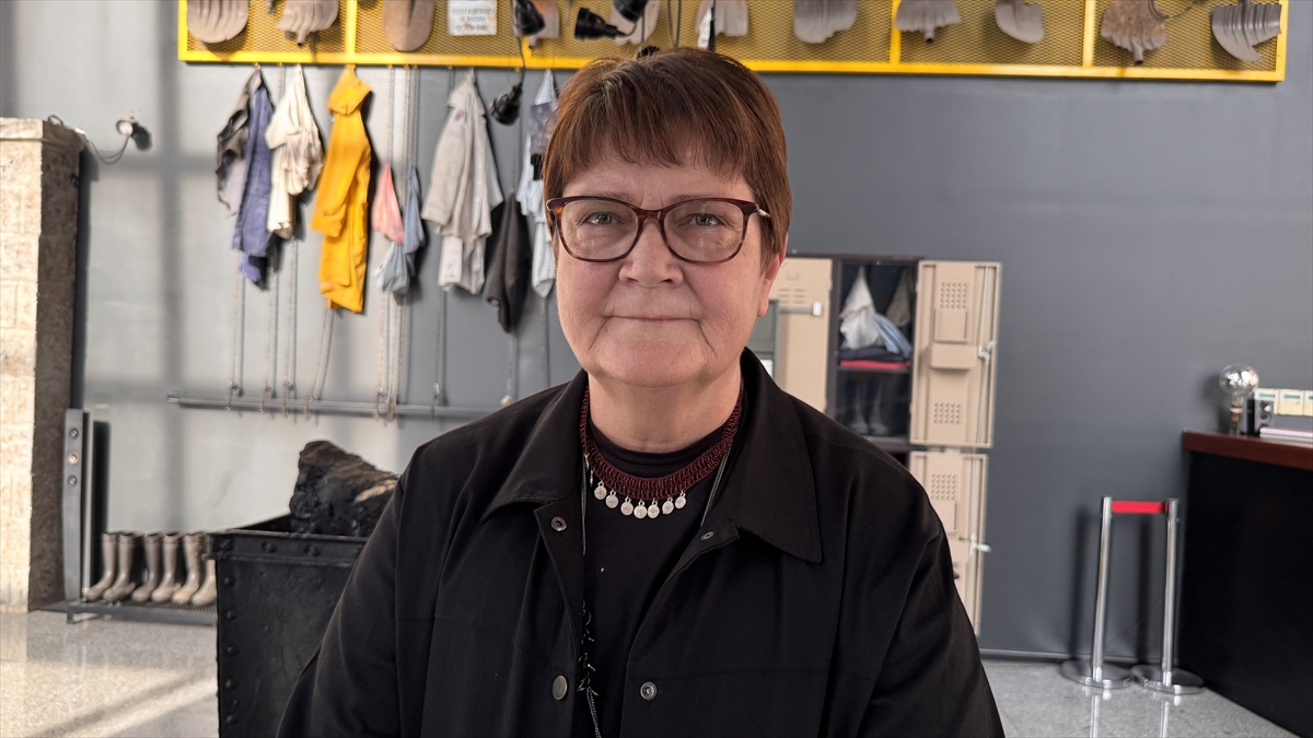 ZONGULDAK (AA) – Zonguldak'ta kömür işçilerinin akciğer sağlığı düzenlenen toplantıda