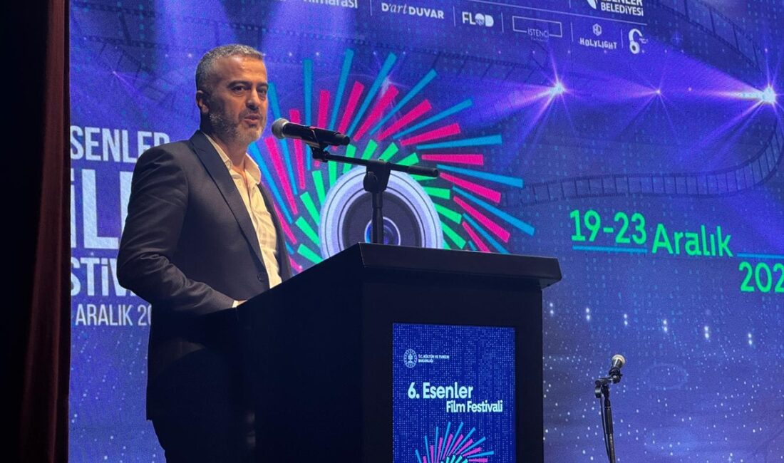 - Bu yıl "Onur Ödülleri", Türkiye'den sanatçı Altan Erkekli ve