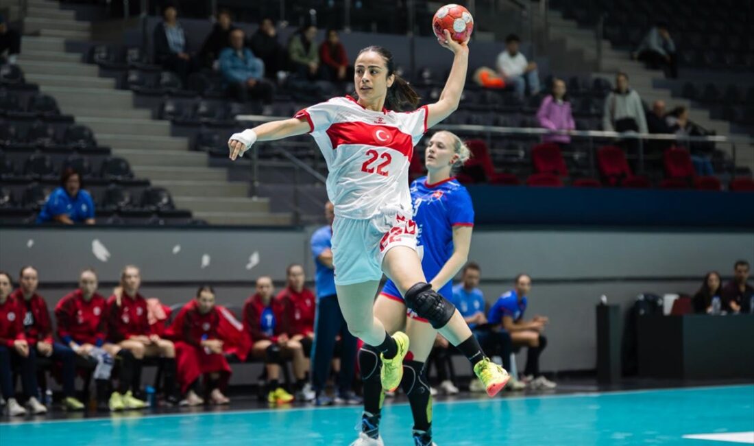 ANKARA (AA) – A Milli Kadın Hentbol Takımı, hazırlık kampında