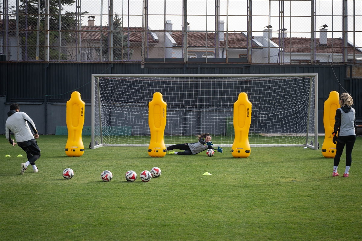 ANKARA (AA) – Ankara Büyükşehir Belediyesi (ABB) FOMGET Kadın Futbol