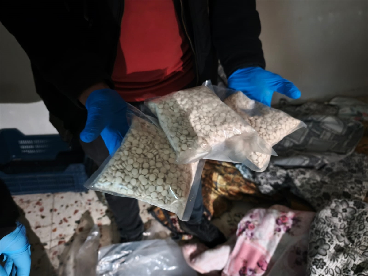 ADANA (AA) – Adana'da polis ekiplerince düzenlenen operasyonda 156 bin