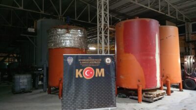 AFYONKARAHİSAR (AA) – Afyonkarahisar'ın Sandıklı ilçesinde düzenlenen operasyonda 20 ton