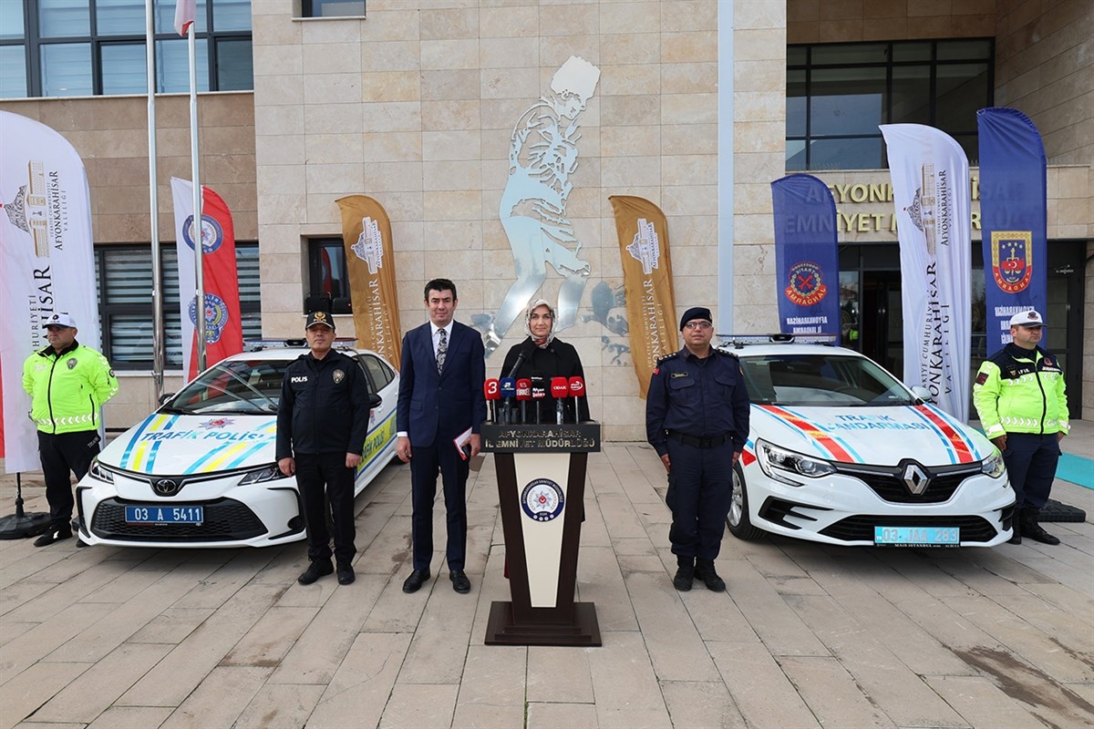 AFYONKARAHİSAR (AA) – Afyonkarahisar Valisi Kübra Güran Yiğitbaşı, aylık basın