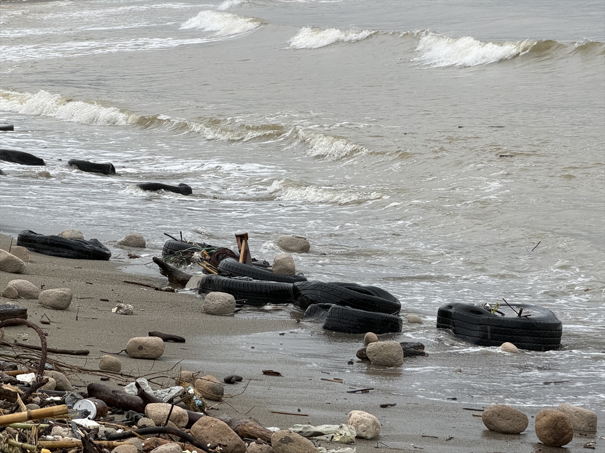 ANTALYA (AA) – Antalya'nın Alanya ilçesinde üç gündür aralıklarla etkili