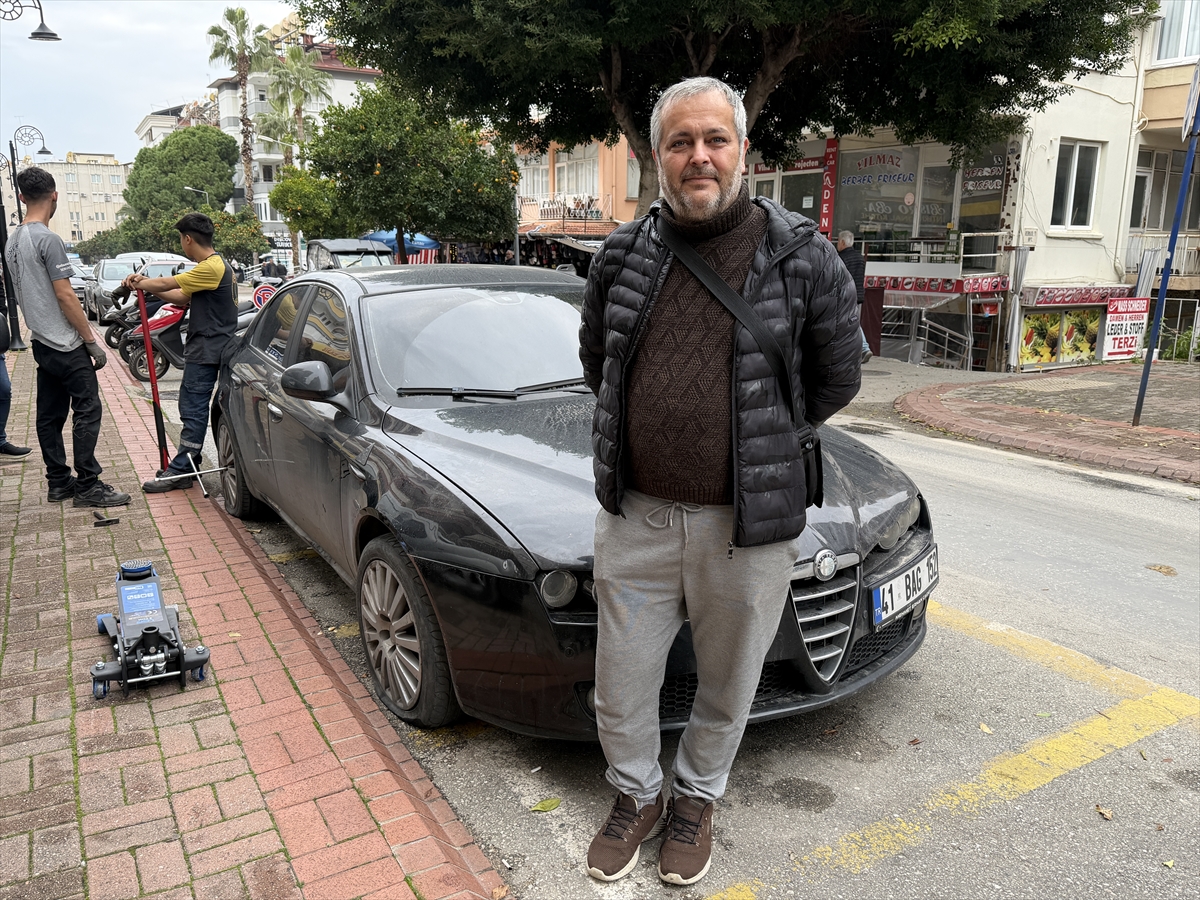 - Zanlının masrafları karşılayacağını belirtmesi üzerine olay yerine gönderilen tamirci