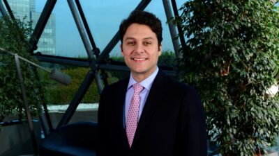 - "2026 yılına doğru ilerlerken temel senaryomuz, dezenflasyon sürecinin kararlılıkla