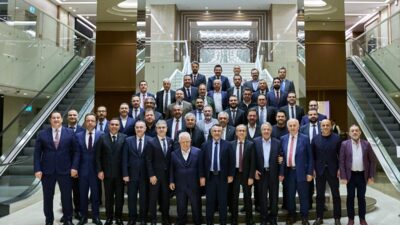 - Anadolu Güçbirliği Holding Yönetim Kurulu Üyesi ve CEO'su Serdar