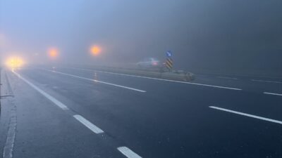 BOLU/DÜZCE (AA) – Anadolu Otoyolu'nun Bolu Dağı geçişinde sağanak ve