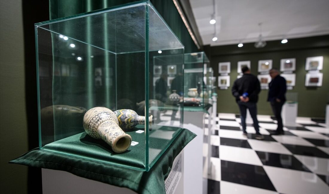 - Kozmetik Üreticileri ve Araştırmacıları Derneği Başkanı Levent Kahrıman:
- "Şu