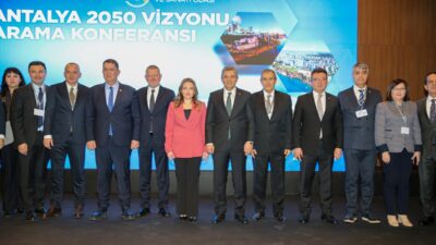 - Antalya Valisi Hulusi Şahin:
- "Antalya'nın yapı stokunun çok ciddi