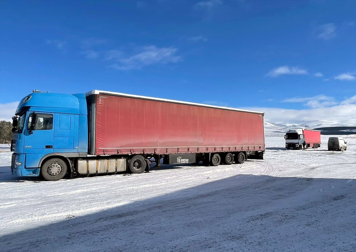- Dün etkili olan kar ve tipi nedeniyle ağır tonajlı