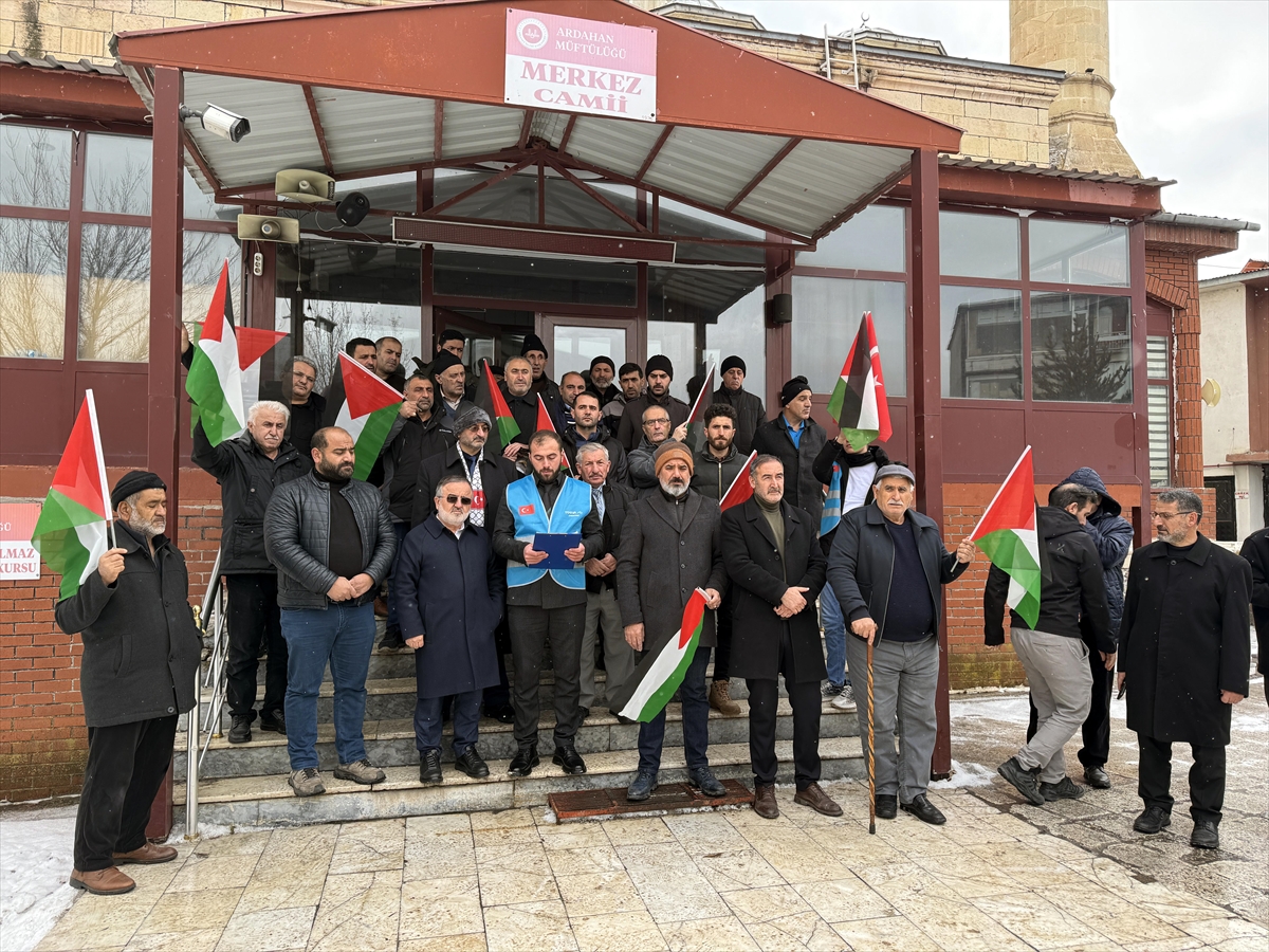 ARDAHAN (AA) – Ardahan'da çeşitli sivil toplum kuruluşları, İsrail'in Gazze'ye