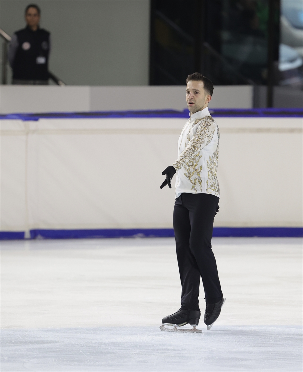 KOCAELİ (AA) – Türkiye Buz Pateni Federasyonu tarafından Kocaeli’de düzenlenen