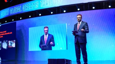 - "Artık ürünlerin ve sistemlerin rekabeti yok, ekosistemlerin arasında rekabet