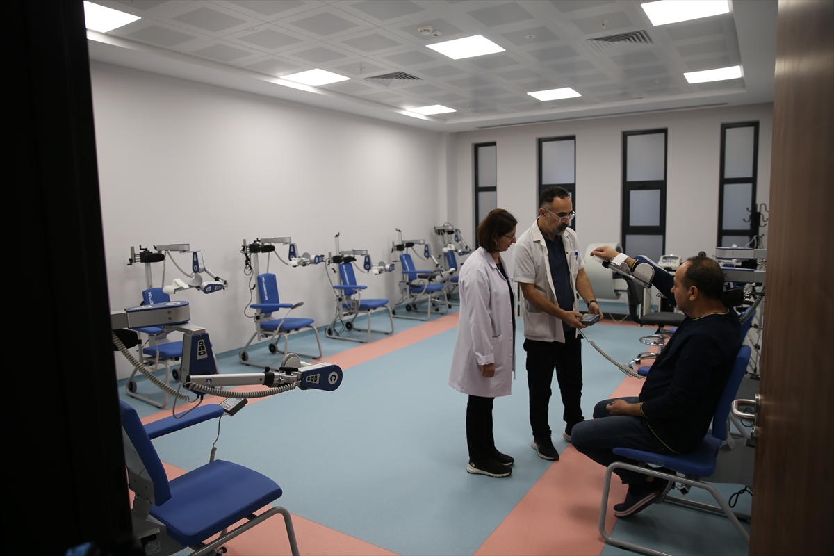AYDIN (AA) – Yapımı tamamlanan Aydın Şehir Hastanesi'nde fizik tedavi
