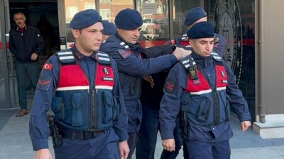 AYDIN (AA) – Aydın'da eski eşiyle evli polise otomobille çarpıp