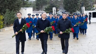 - Yeni Müsavat Medya Grubu Genel Yayın Yönetmeni Rauf Arifoğlu:
-