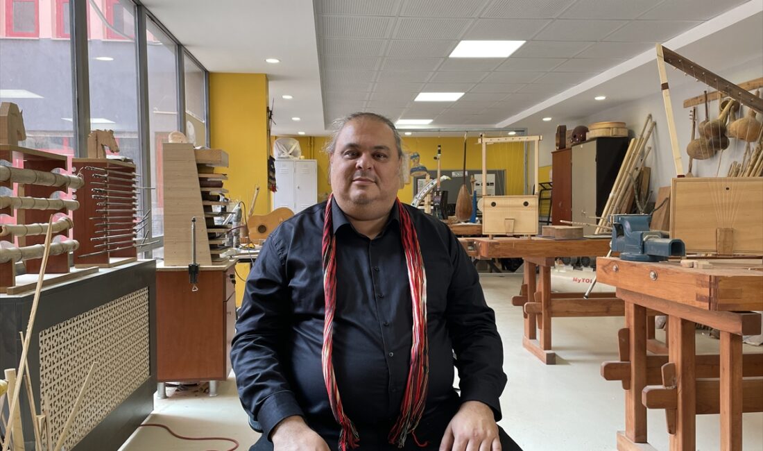 - "Bu dönüşüm bambaşka. Emrah öğretmenimiz Sıfır Atık ile atığın