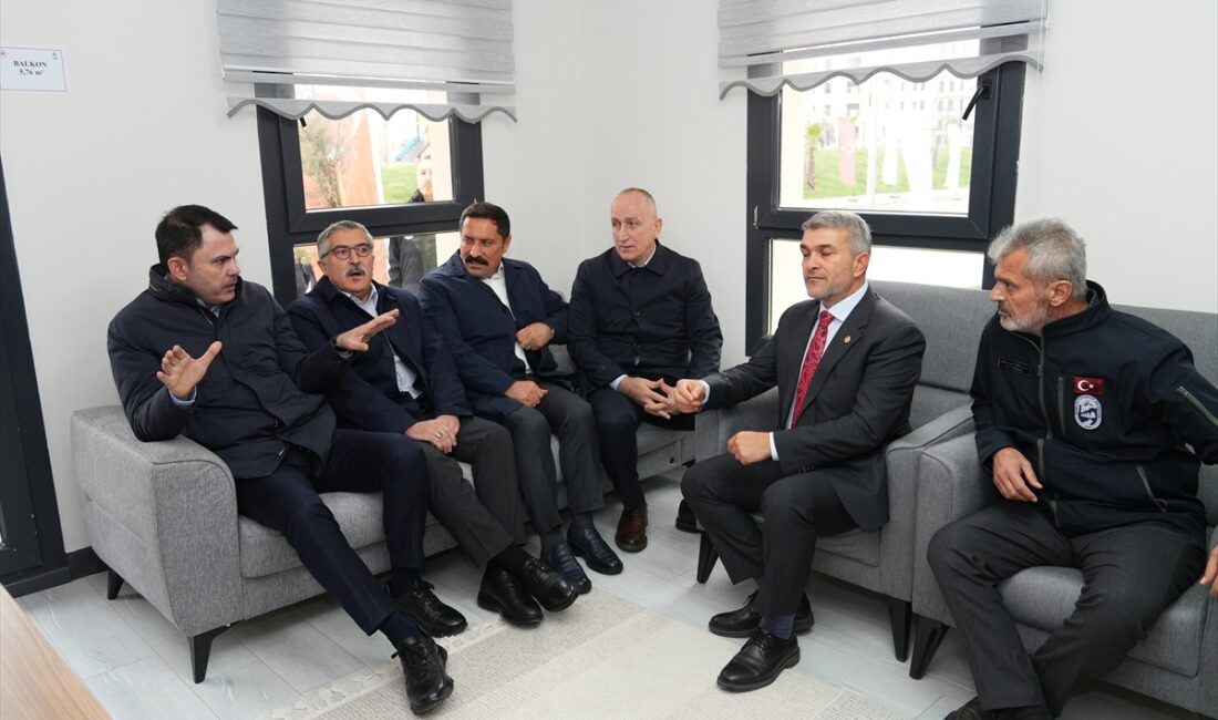 - "Umudun şehri Hatay. Bütün güzellikler filizleniyor, asrın inşasıyla dört