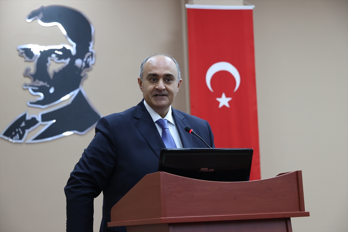 EDİRNE (AA) – Bakü Slavyan Üniversitesi Rektörü Prof. Dr. Anar