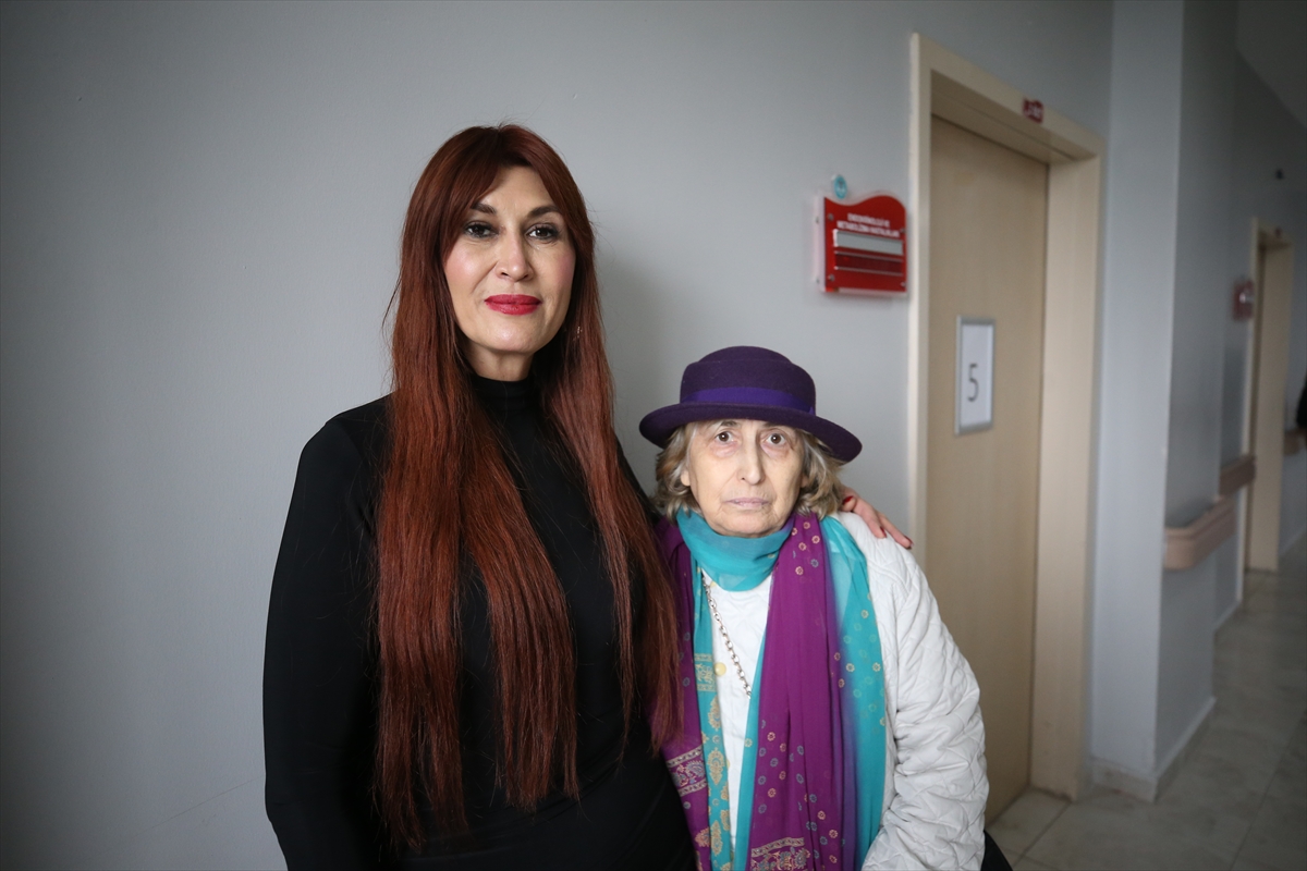 - Balıkesir Üniversitesi Sağlık Uygulama ve Araştırma Hastanesi'ndeki kliniğe gelenlere