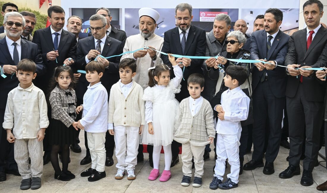 - Diyanet İşleri Başkanı Prof. Dr. Safi Arpaguş:
- "Yavrularımızın çocuk