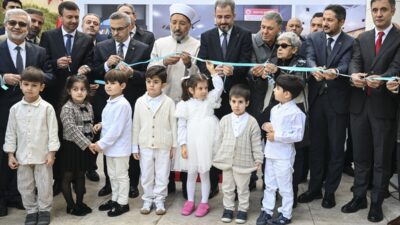 - Diyanet İşleri Başkanı Prof. Dr. Safi Arpaguş:
- "Yavrularımızın çocuk