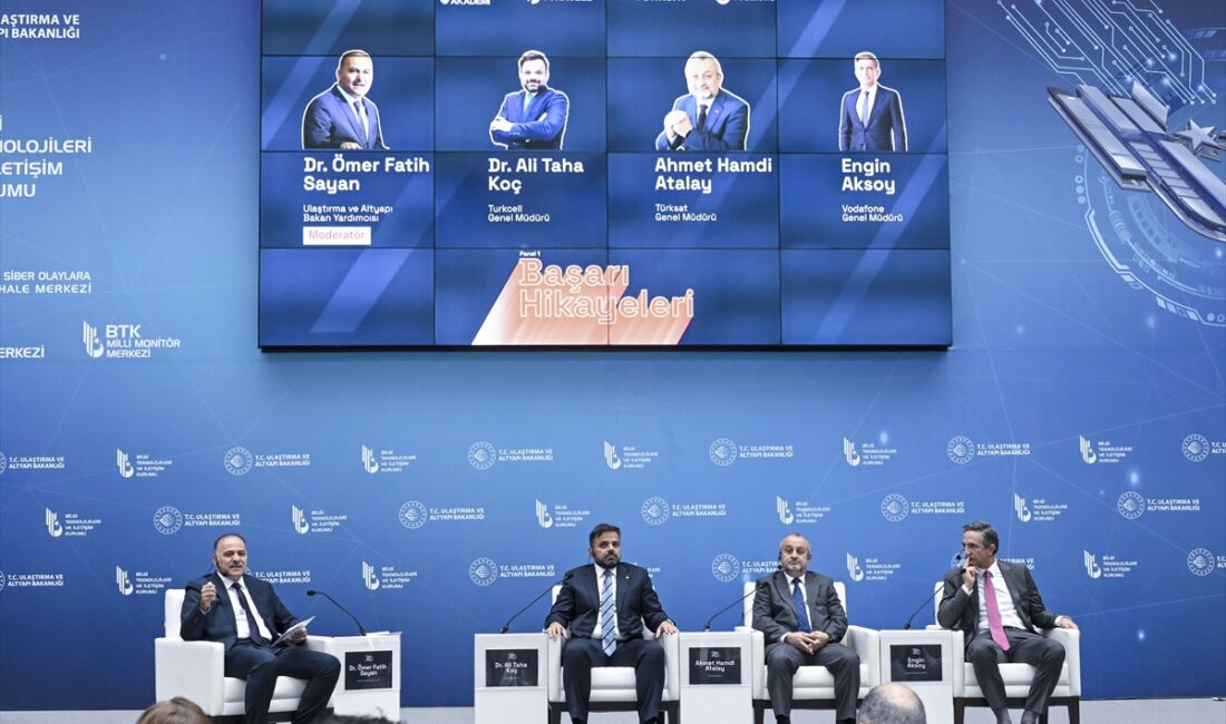 - Ulaştırma ve Altyapı Bakan Yardımcısı Ömer Fatih Sayan:
- "Bakanlık