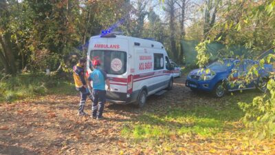 BURSA (AA) – Bursa'nın Orhangazi ilçesinde devrilen traktörün altında sıkışan