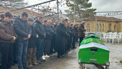 ÇANAKKALE (AA) – Çanakkale'nin Lapseki ilçesinde iki otomobilin çarpışması sonucu