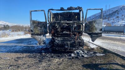 ÇANKIRI (AA) – Çankırı'nın Kurşunlu ilçesinde park halinde bulunduğu sırada