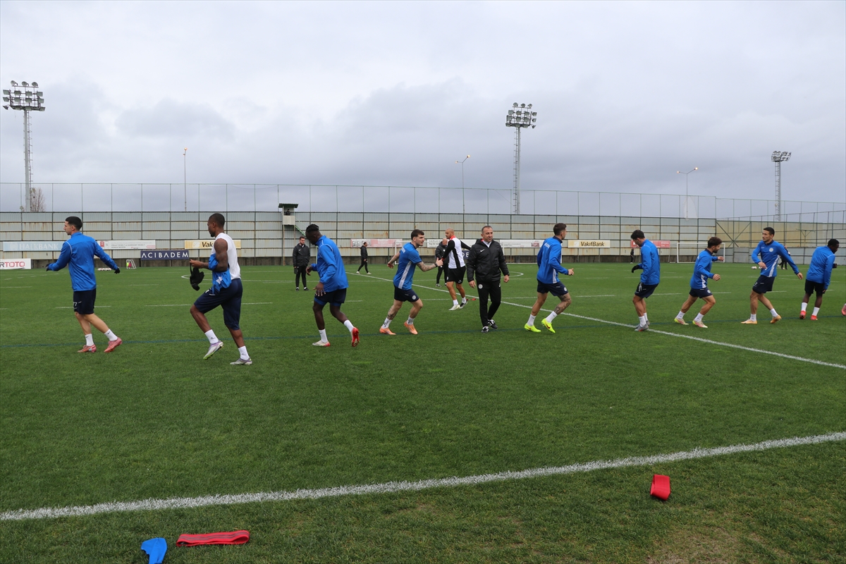 - "Cumartesi günü sahamızda oynayacağımız maç bir başlangıç. Bizim adımıza