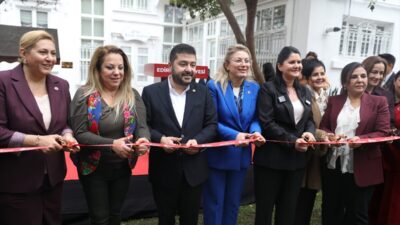 - "Gerçek demokrasi ancak kadın-erkek eşitliği sağlandığında hayat bulabilir"