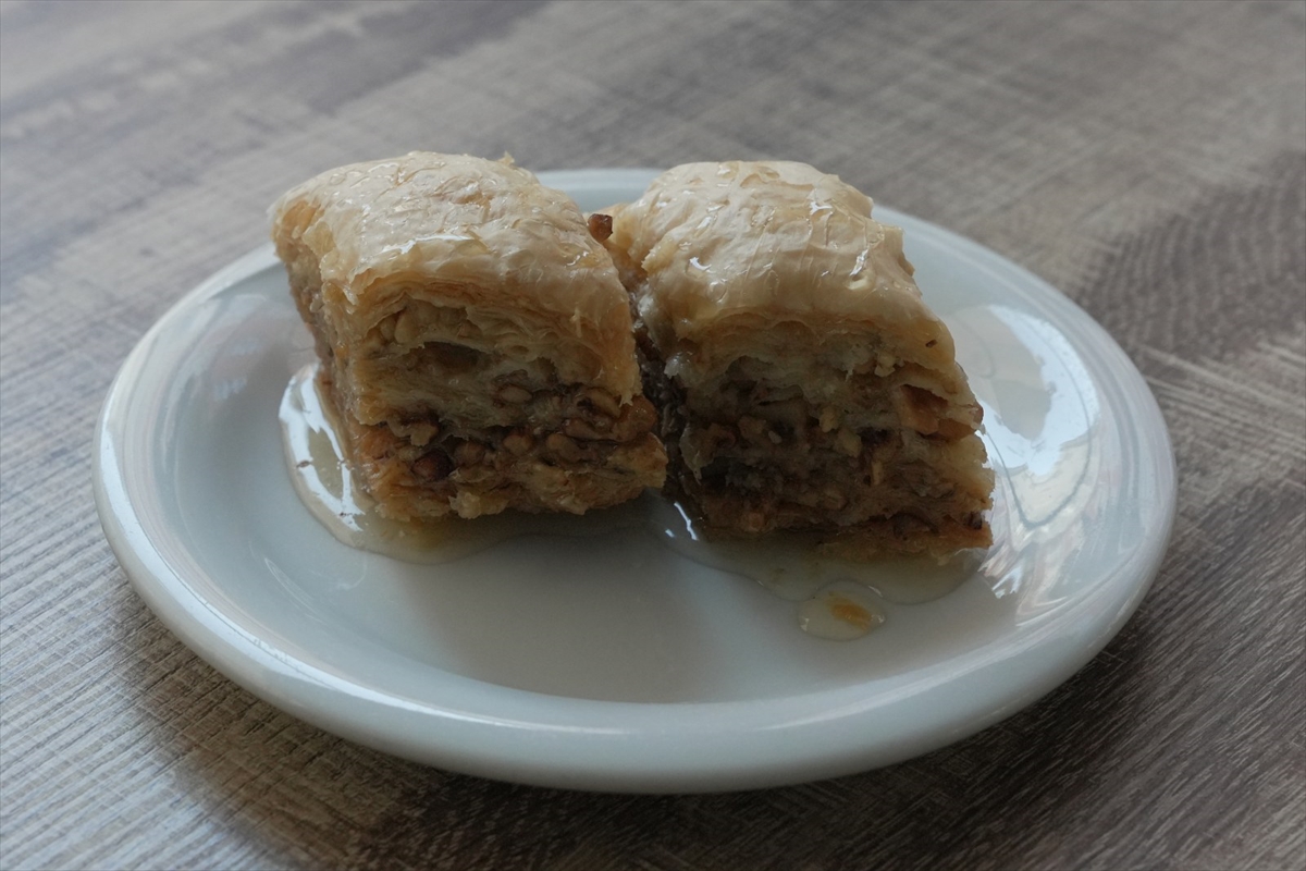 ÇORUM (AA) – Çorum baklavasına coğrafi işaret tescil belgesi verildi.
