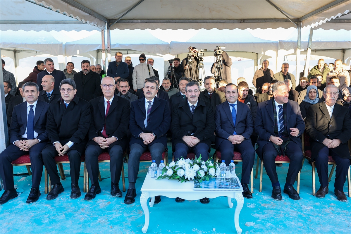 - "Bingöl Kentpark Projesi, termal kaynakları, fizyoterapi ve hidroterapi altyapısı,