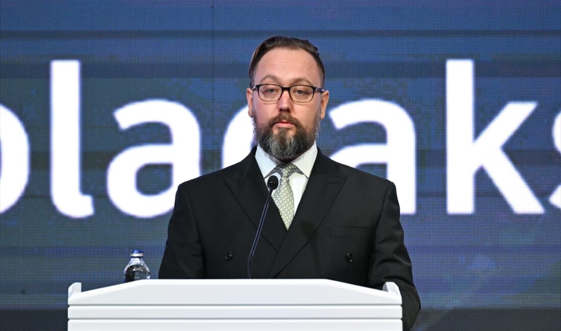 - Enerji ve Tabii Kaynaklar Bakan Yardımcısı Demircan:
- "Artık hızlı