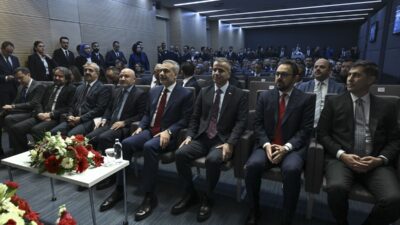 - "Suriye'de kendi toplumsal sorunlarını sahiplenme iradesi gösterecek, sorumluluk duygusu