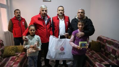 - Vakıflar Bölge Müdürü Hakan Demir:
- "Bu ziyaretler yardımlaşmanın ötesinde