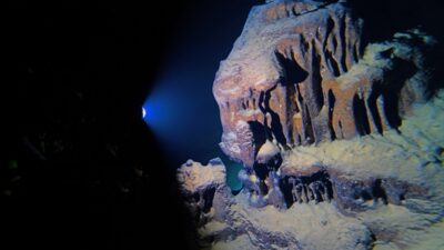 - Hatay'ın Samandağ ve Yayladağı ilçelerinde dalış yapan su altı