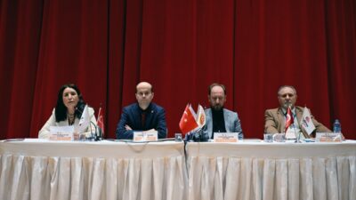 - Atatürk Araştırma Merkezi Başkanı Prof. Dr. Ahmet Kılınç:
- "Ziyaretler